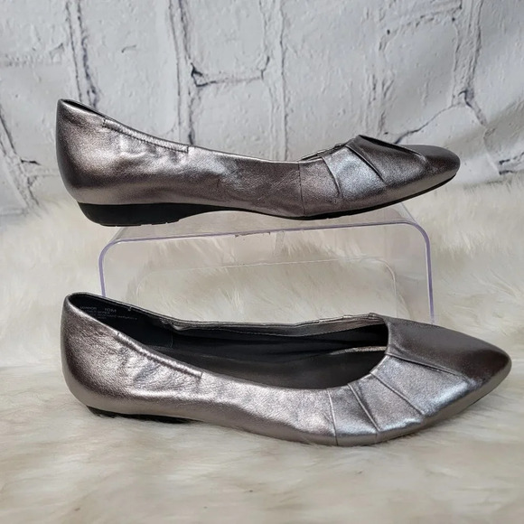 me too Shoes - ME TOO Mannor Womens 10 Silver Pewter Pointed Toe Flat Ballet Slip On Metallic